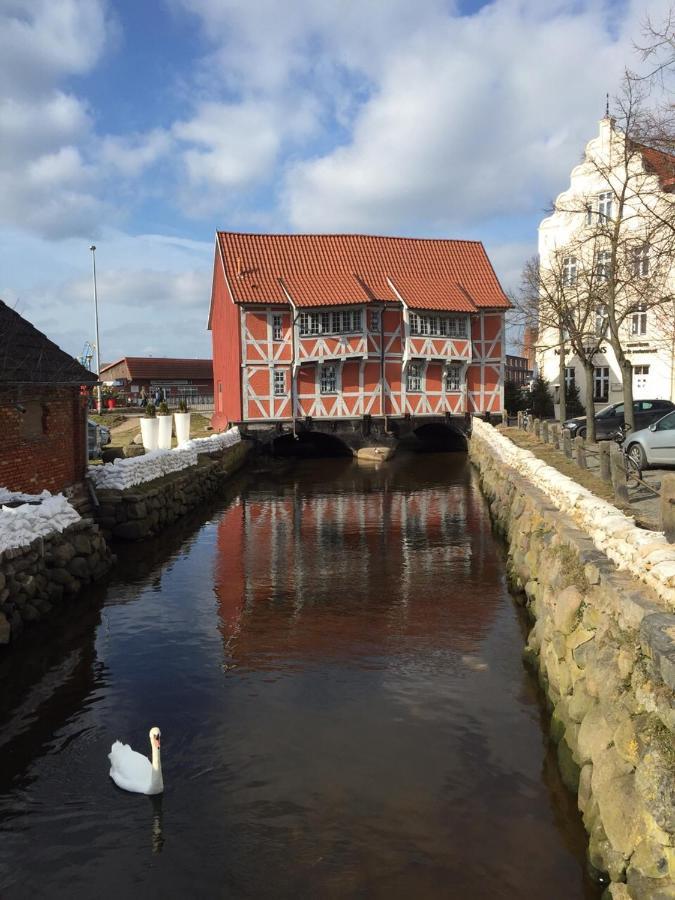 Emilias Hues, Reethaus In Der Bucht Von Wismar Zierow Esterno foto