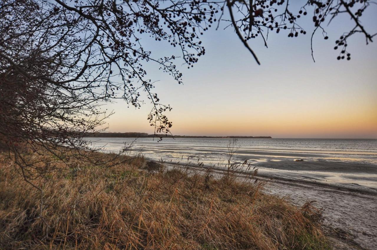 Emilias Hues, Reethaus In Der Bucht Von Wismar Zierow Esterno foto