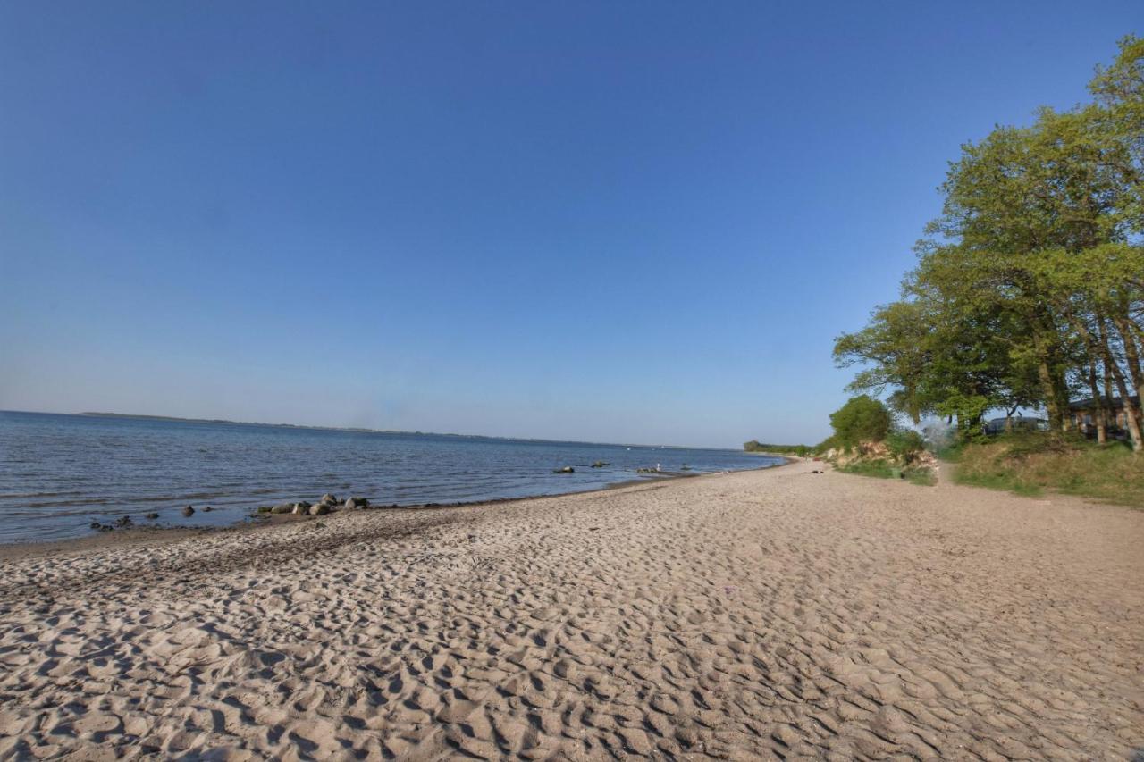 Emilias Hues, Reethaus In Der Bucht Von Wismar Zierow Esterno foto